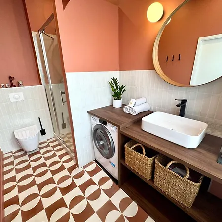 Lumiere - Chic Cocoon Au Coeur De Apartment