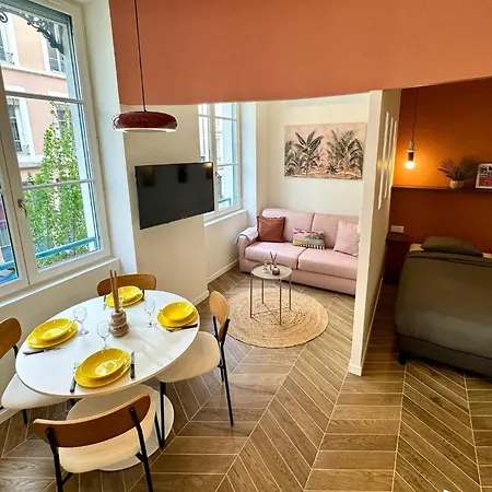 Apartment Lumiere - Chic Cocoon Au Coeur De *